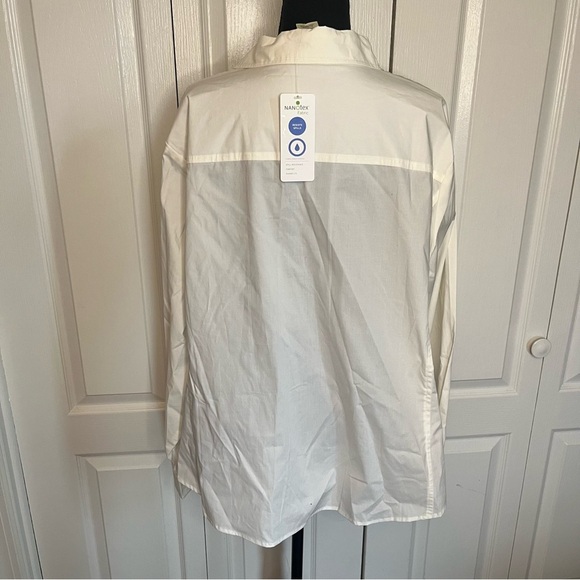 TravelSmith Cream Button-Up Shirt - Picture 4 of 7